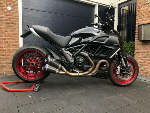 DUCATI DIAVEL 1200cc