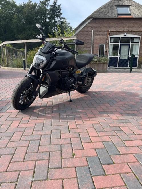 Ducati Diavel 1260 Darkstealth-zwart Nieuwstaat