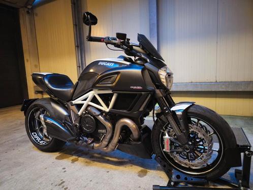 Ducati diavel 2014 carbon wit