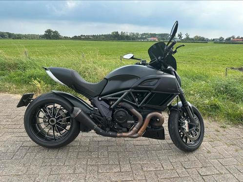 Ducati diavel 2e gen black edition