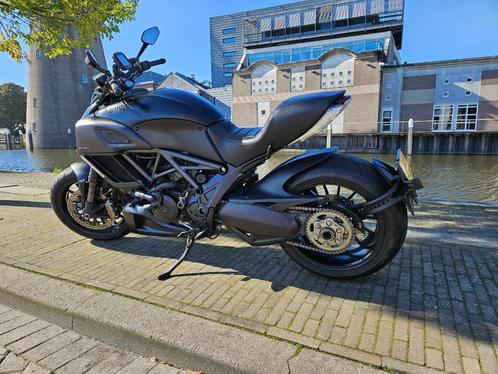 Ducati Diavel Carbon 2016