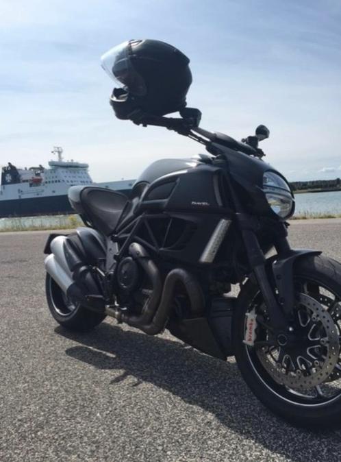 Ducati Diavel Carbon