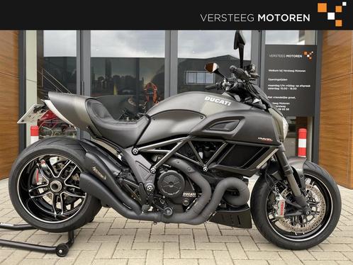 Ducati Diavel Carbon HP Corse Demper Ducati Performance Car