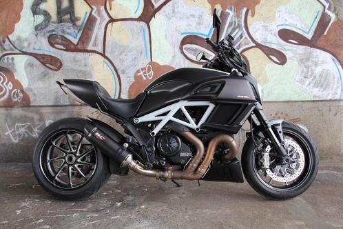 Ducati Diavel Carbon White Limited 2015
