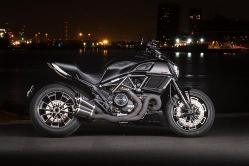 Ducati Diavel Dark Stealth 2015 , Full termignoni , gen 2