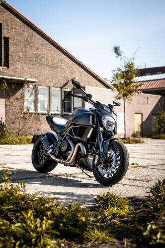 ducati diavel dark stealth (2015) quickshifter ABS