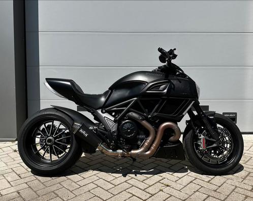 Ducati Diavel Dark Stealth BTW Motor