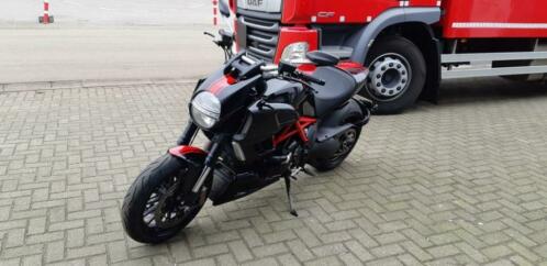 Ducati Diavel met NL kenteken