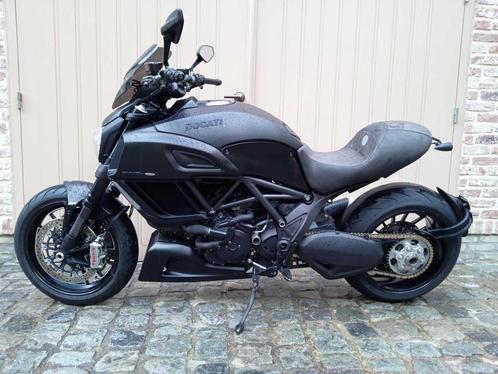 ducati - diavel - Motorfiets