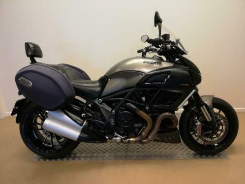 DUCATI DIAVEL STRADA (bj 2014)