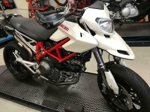 DUCATI HYPERMOTARD 1100 (bj 2009)