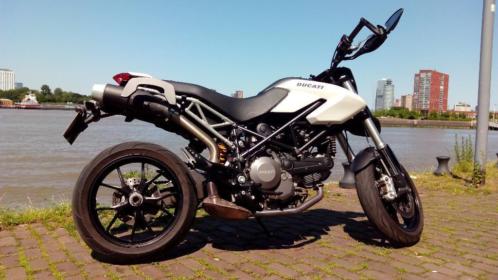 Ducati Hypermotard 796 (2011)