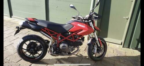 Ducati Hypermotard 796