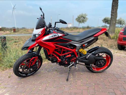 Ducati Hypermotard 821