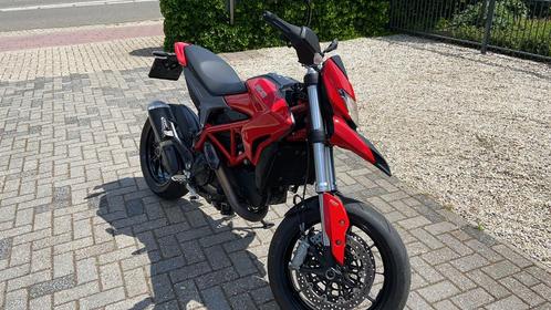 Ducati Hypermotard 821, bijna nieuw, lage km stand (7104km)