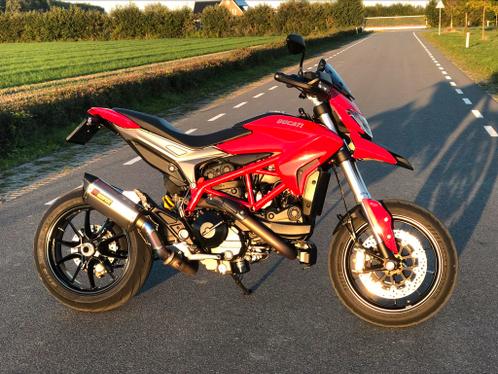 Ducati Hypermotard 939 Akrapovic