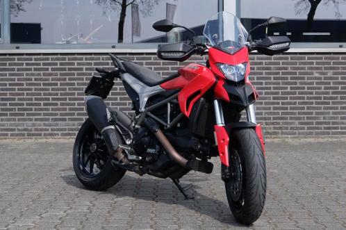 Ducati HYPERMOTARD 939  Koffers en extra verlaagde buddy