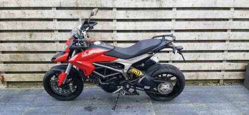 Ducati Hyperstrada 2013, 821cc, rood