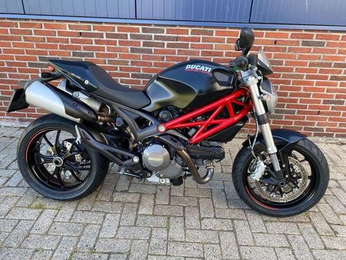 DUCATI M 796 (bj 2014)