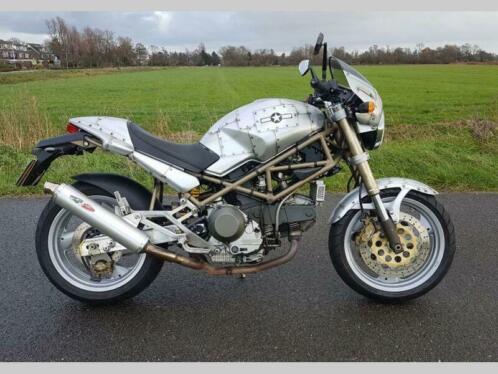 DUCATI M 900 Monster Special Paint (bj 1997)