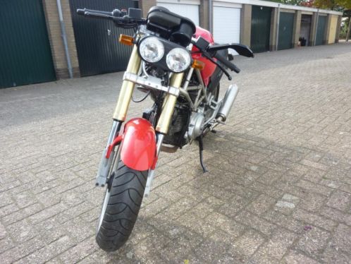 DUCATI M600 moet weg , rekening van 2000,- aanwezig