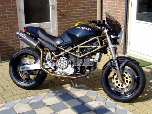 Ducati M900, Biggelaar blok, nieuwe prijs