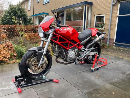 Ducati Monster 1000 DS  i.z.g.s. met heel veel accessoires