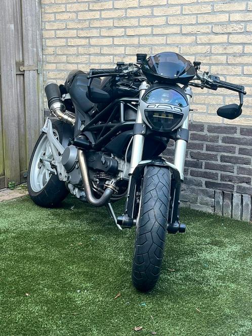 Ducati monster 1100