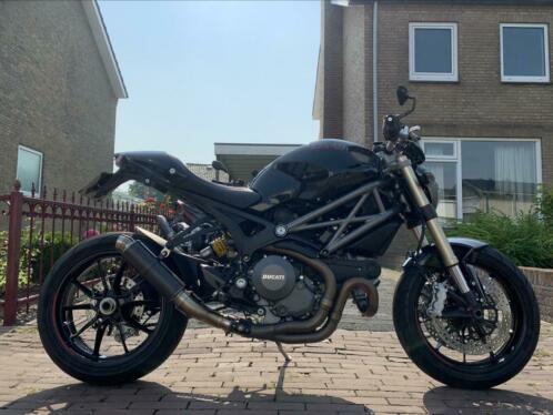 Ducati Monster 1100 EVO