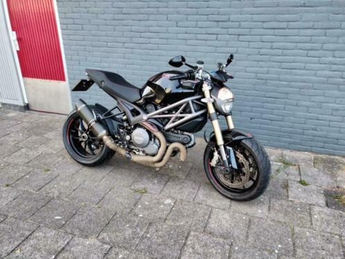 Ducati Monster 1100 Evo