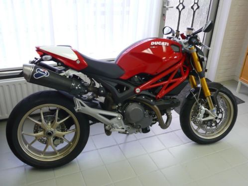 Ducati Monster 1100s EVO