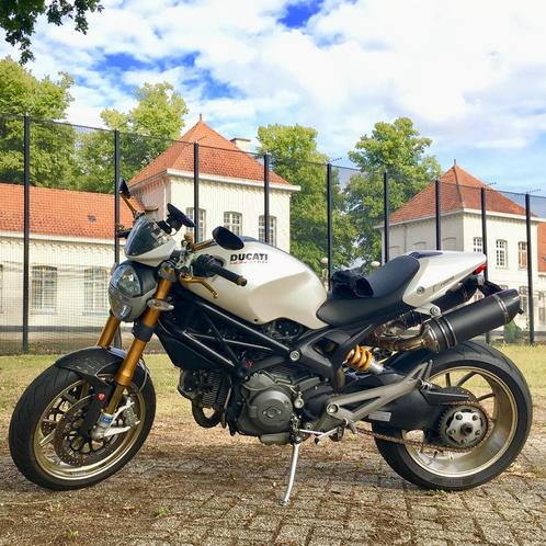 Ducati Monster 1100S - Rizoma versie