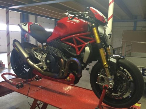 Ducati Monster 1200S 170pk race met Akrapovic