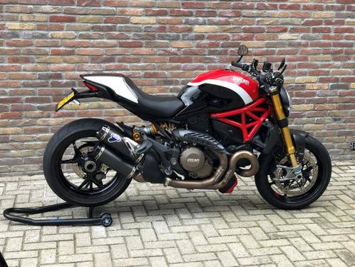 DUCATI MONSTER 1200S