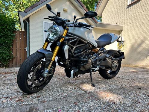 Ducati Monster 1200S bj 2015 weinig kmx27s