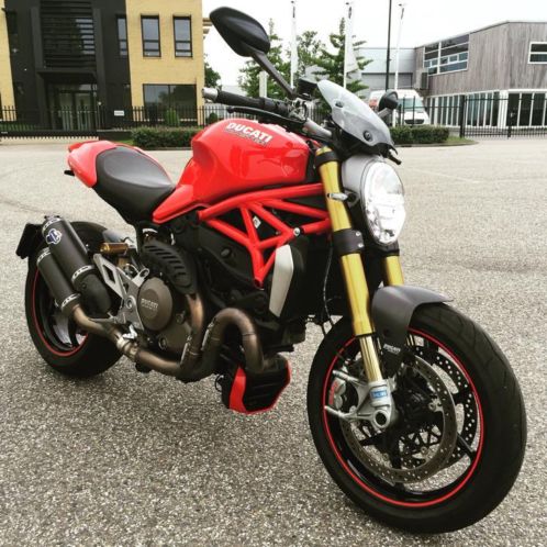 Ducati Monster 1200s voorzien van alle opties