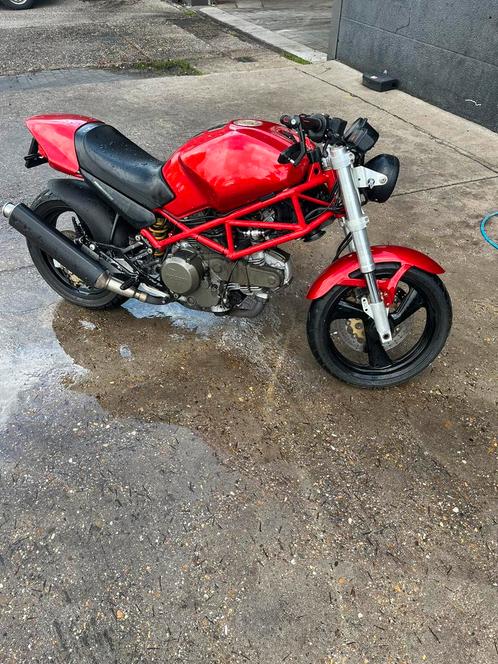 Ducati monster 600