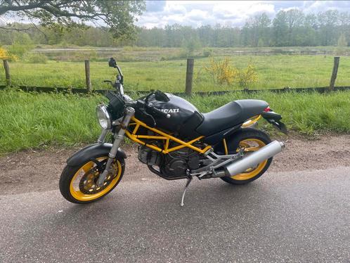 Ducati Monster 600 A2