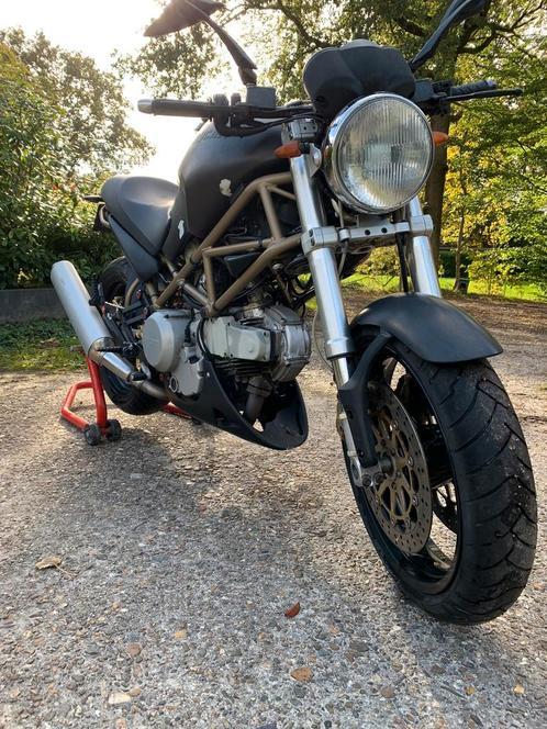 Ducati monster 600 bouwjaar 2001