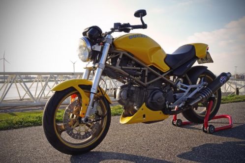 Ducati Monster 600 - Dark - Termignoni - Toerenteller