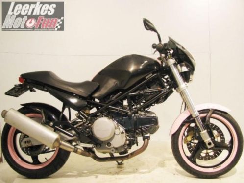 Ducati Monster 600 Zwart Roze Hello Kitty (bj 2001)