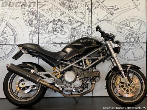 Ducati MONSTER 620 Dark (bj 2002)