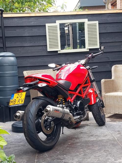 Ducati Monster 695