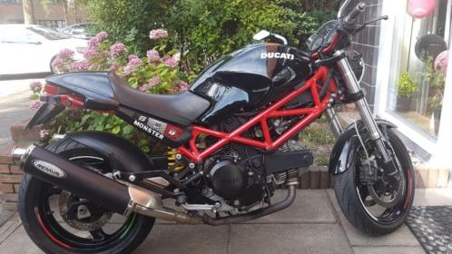 Ducati Monster 695