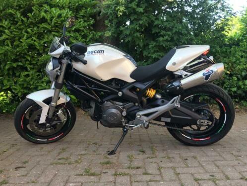 Ducati Monster 696 2009 titanium Termi Rizoma carbon opties