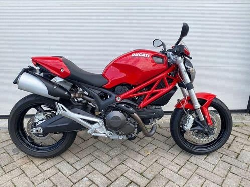 DUCATI MONSTER 696 2010  GARANTIE  LAGE KMx27s  ORIGINEEL