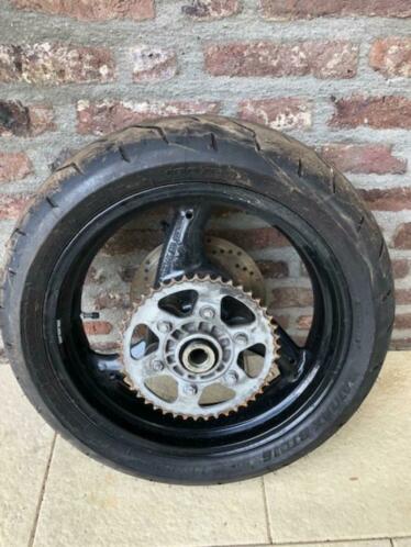 Ducati monster 696  797  1100 achterwiel compleet