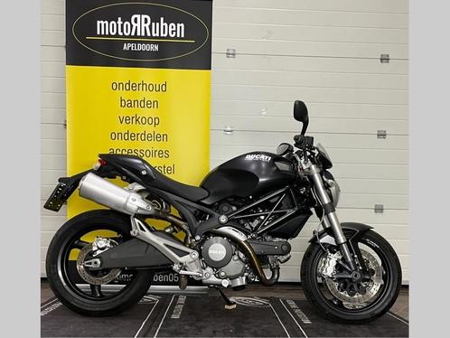 DUCATI Monster 696 (bj 2008)