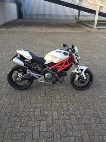 Ducati monster 696 bj 2008 goed lopende motor