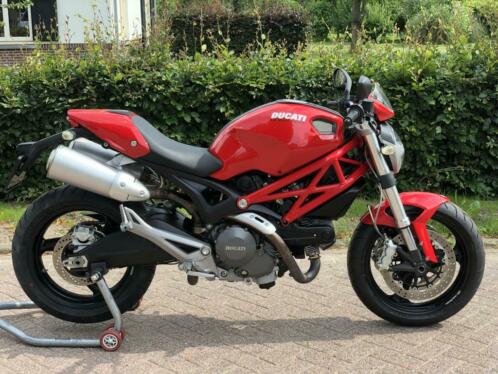 Ducati Monster 696 (bj 2008) origineel NL 23dkm